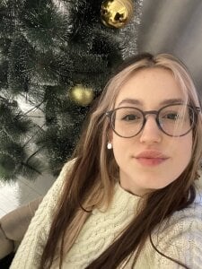 NicolaHulse A ray of sunshine Gambar 5