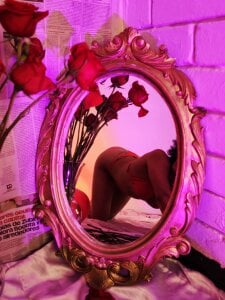 Serena_Fey Love is in the air🔥💦 Gambar 5