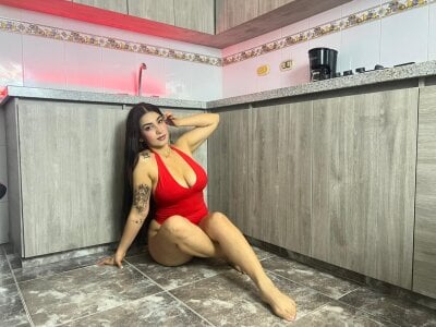 hey de Scarlet_Reyes  6 photos