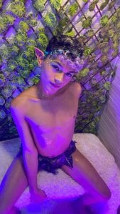 Christmas has arrived and your elf will give you your present, Santa Claus. de Sammy_Millers Foto