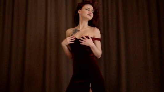 RedWingsAir my favorite dress. imagine taking it off me, darling Pic 3