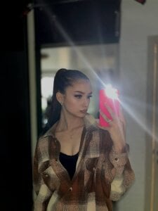 Whitney11_1131 Public Hình 2