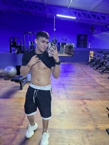 Alann_Smith_X Public slika 3