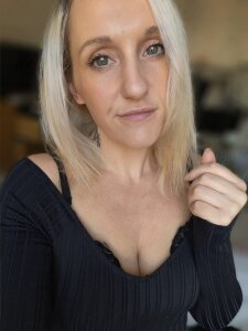 upsidedown_pineapple Public Pic 9