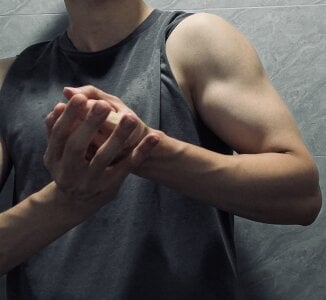 yoichi_y's XXX Nude Photo 1