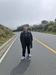 Karina_Mendoza: give me a ♥️ if you like our adventure photos ( 2 фото)