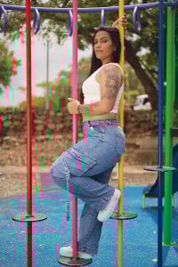 ArielleMillerr Urban Girl Pic 4