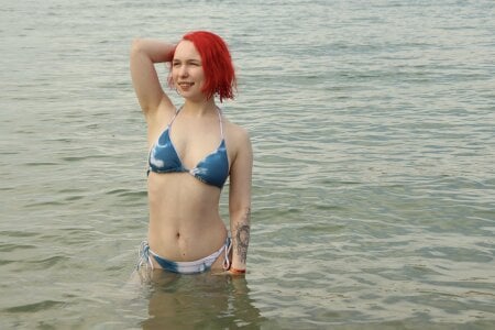 NaomiYoru At sea Pic 4