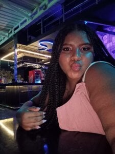 Valentina_belmont Capturing the moment 🌙 Foto