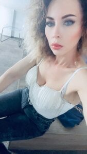 DiamondMilff Me being myself Pic 2