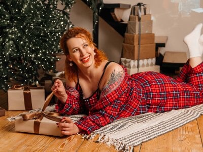 Evie_Berret Merry Christmas! Pic 5