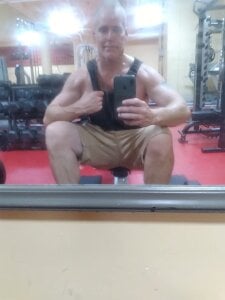 32666damon Public slika 2