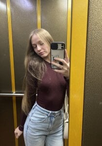 Viktoria_Vibes Public Gambar 3