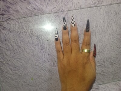 Kyara_Queen Nails Gambar 2