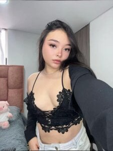 nahia__2a naughty girl Bild 3