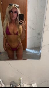 Rosie-mae's XXX Nude Photo 3