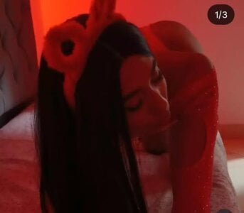 Violet_Moon20 Public Pic