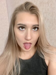 Silvia_Shugarr