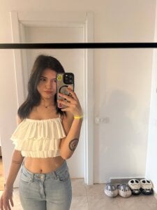 HotMollyX My life without a filter Pic 7