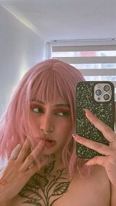 annika_taylor cutie <3 <3 Foto 5