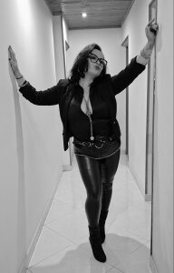 HoneyblakeandEmmagrey 😏🤘🏻 Pic