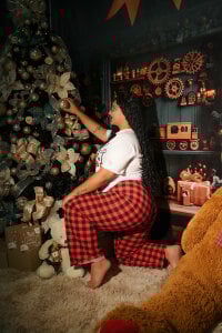 DanielleEvans_ Merry Christmas 2025🎄 Pic 5