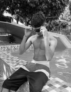 Elian_ray Public Pic 3