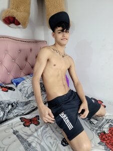 hot_guys_19 Public Pic 2