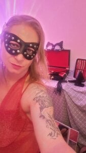 KrystallCox@xh Public Pic 3