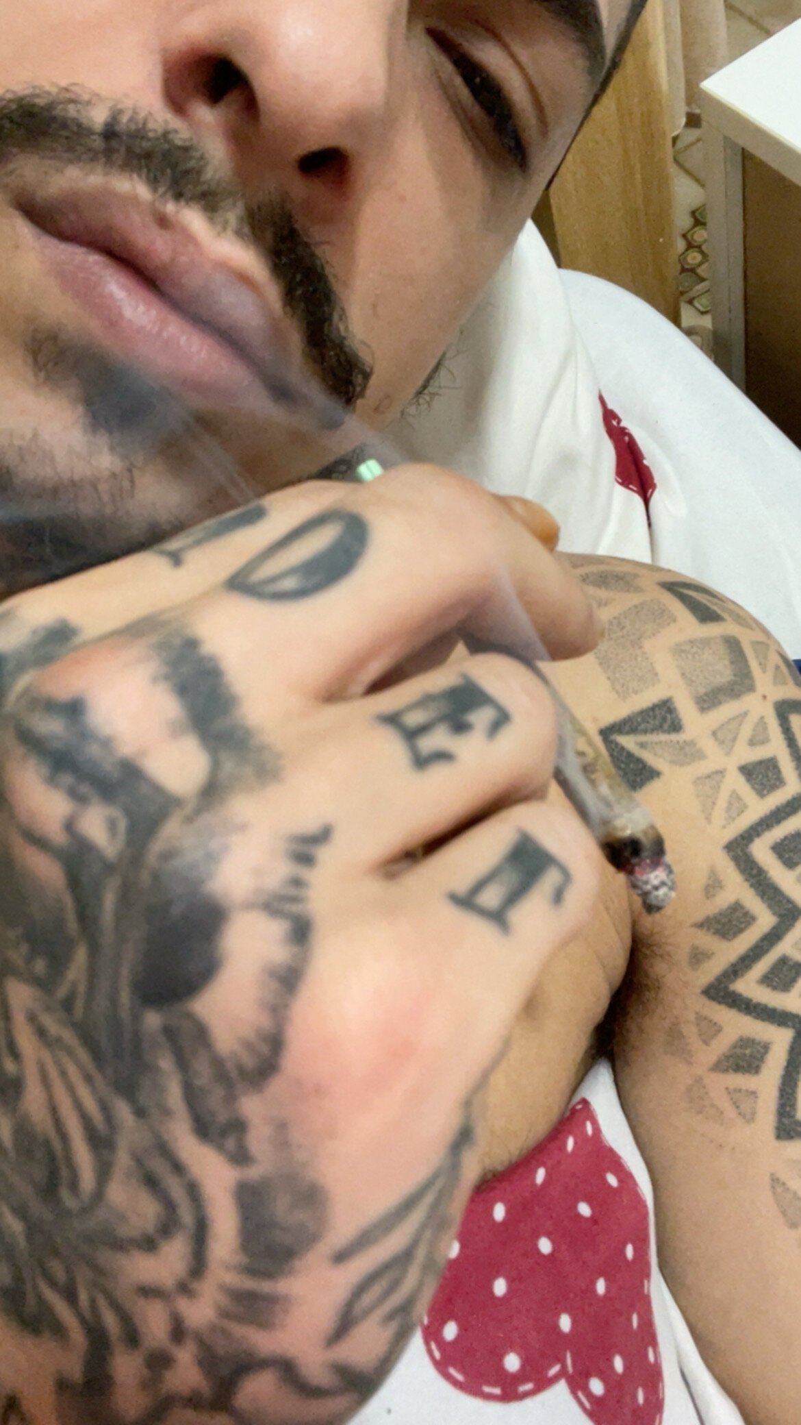 micaroo98 熱門圖片 2478