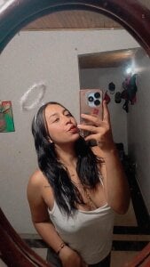 NatashaRoss_t Public Pic 3