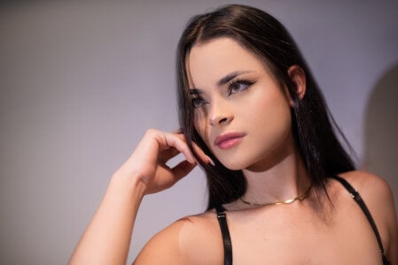 HannaRhodes Without jeans is better 🥴 Pic 4