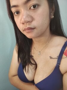 PreggyHotBigBoobs Public Hình 9