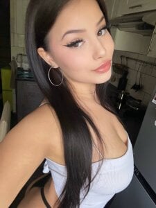 Kissy_Moon Public Pic