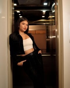 victoria___moon WHAT ELEGANCE 🤌 Pic 2