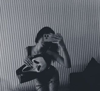 alessandra_sd1 Public Pic 4