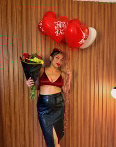 SexyRachel_ Happy valentine´s day ❤️💋  4ট  ি ছবি