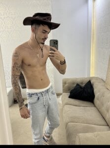 BrandonTate Public 사진 5