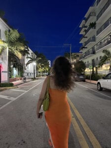 DelDelBarr: I'm in the dress ( 2 фото)