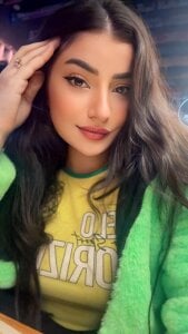 ZoeZayd Public Pic 2