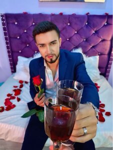 Prince-Dalton Romantic dinner Pic 2