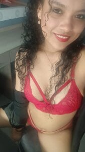 ValeriaJulio_ One look and you’re already thinking dirty things 😳 Kuva