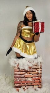 agatha_collins_ Sweet xmast Pic 3