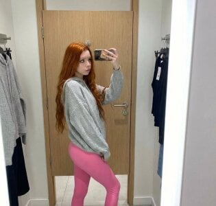 PinkAn8el Public Pic