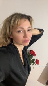 Lapussia_ Public  3টি ছবি