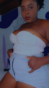 Chleo__ Pretty Vibes😏✨ Pic 5