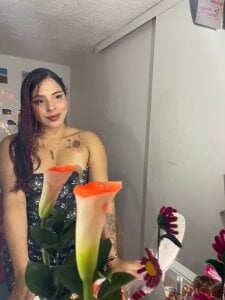 nicky_andcamil Sensual Nicky Pic