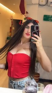 more about me💕 de Samantha_Dupre  2 Imagens