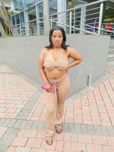 JuicyWetPussy19Public图片 8