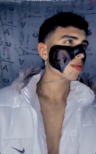 Leo_green21 Public Pic